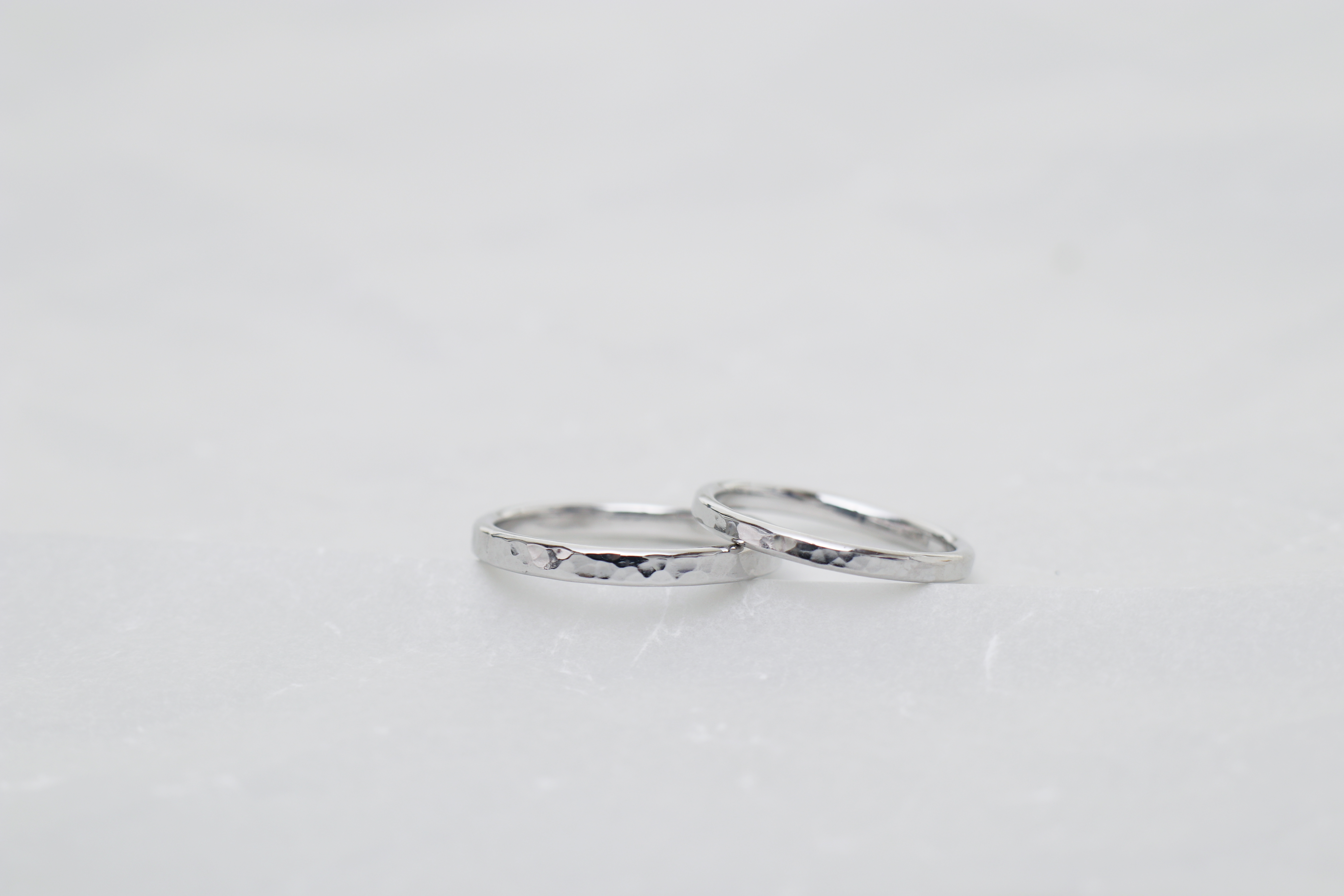 ふたりで手作りする結婚指輪oval鎚目のサンプル