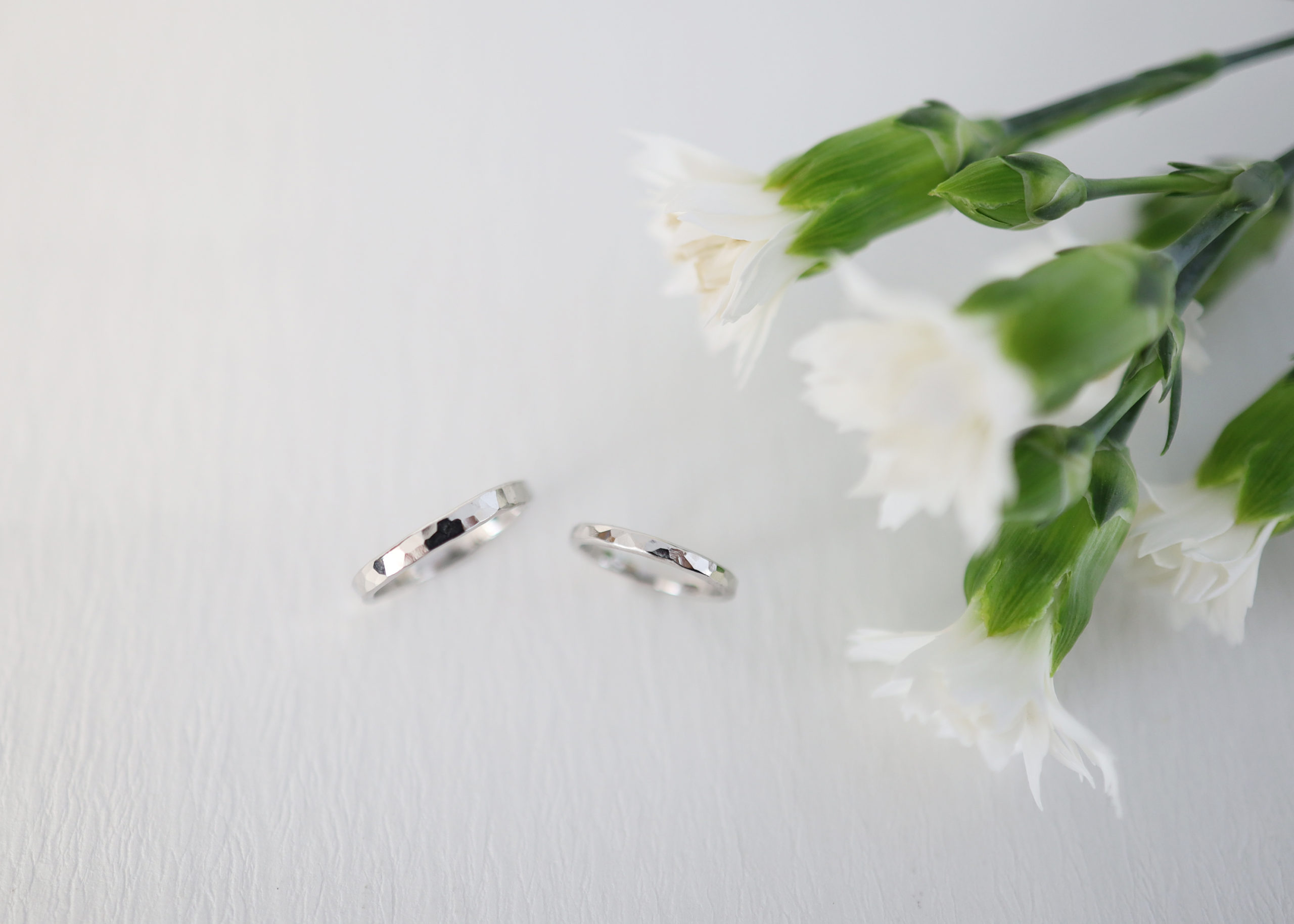 鎚目の結婚指輪