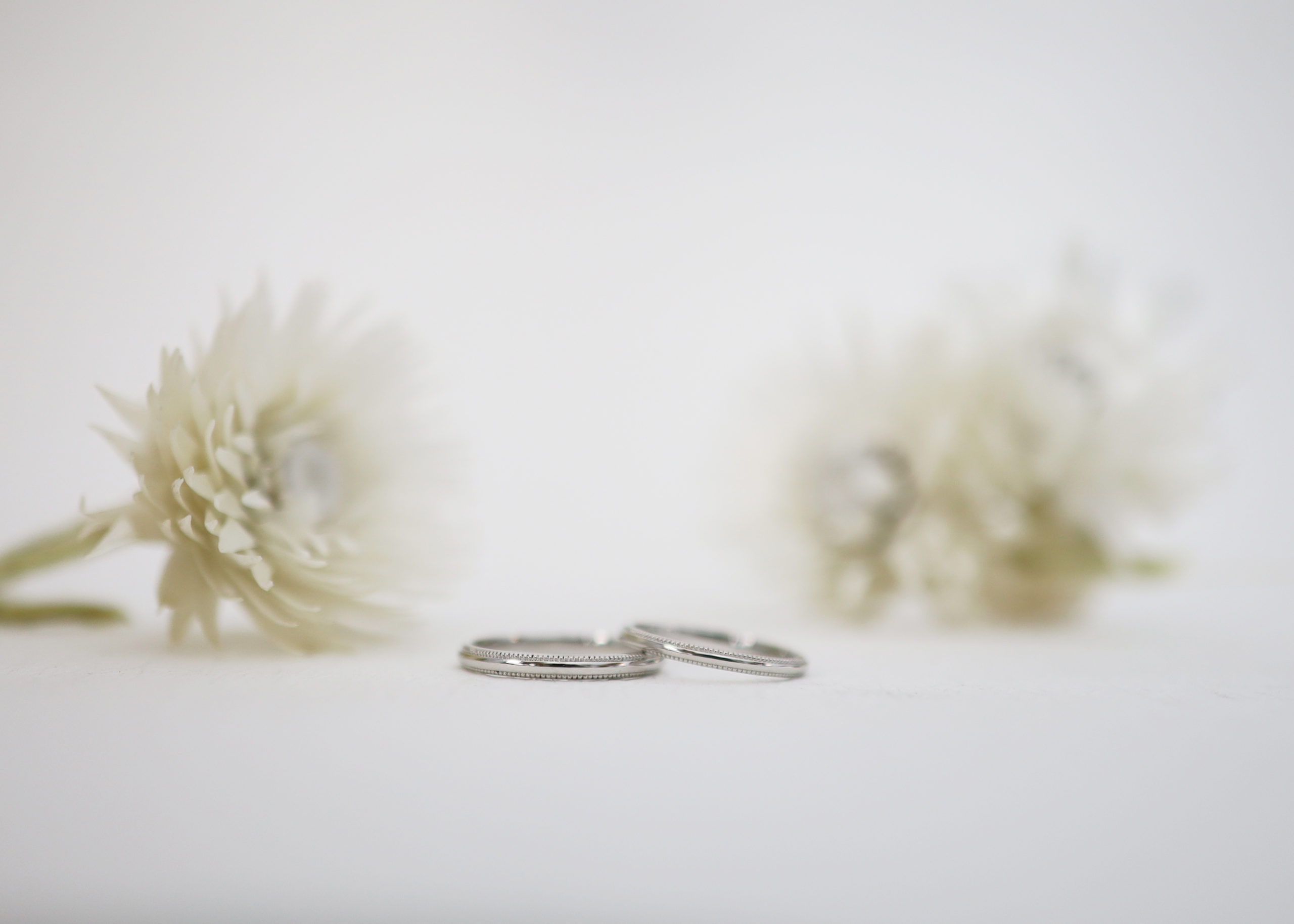 ミル打ちの結婚指輪